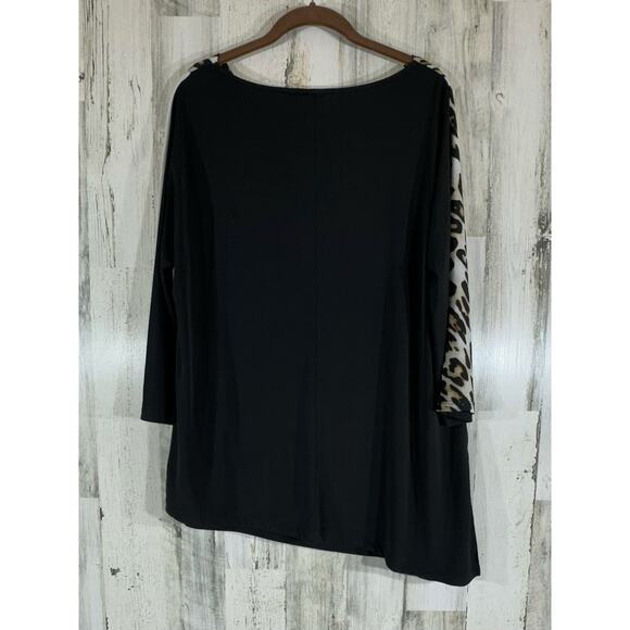 Chicos Tunic Size 3 or XL Asymmetrical Hem Leopard Black‎ Color Block 3/4 Sleeve - Picture 2 of 8